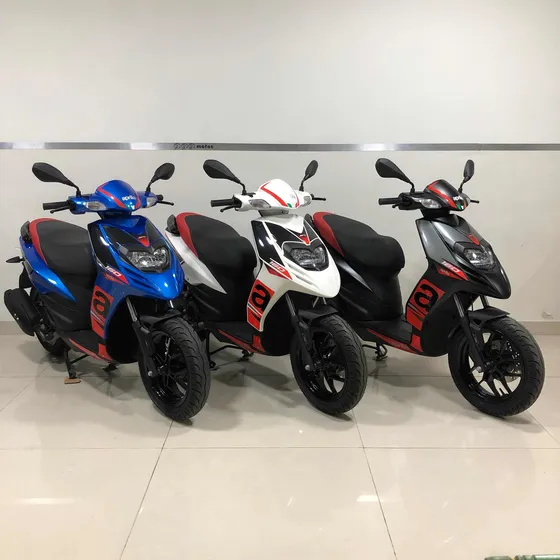 Aprilia Sr 160 Scooter 0km 2025 Financiacion 50% A Tasa 0%
