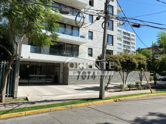 Metro H. Magallanes ,  Moderno Dpto. En Las Condes, 