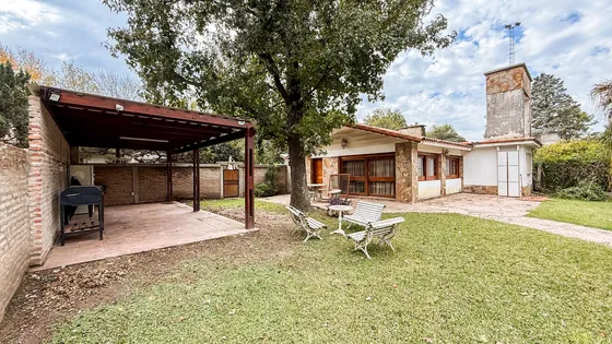 Casa En Venta Dos Dormitorios Sobre Lote De 620 M2