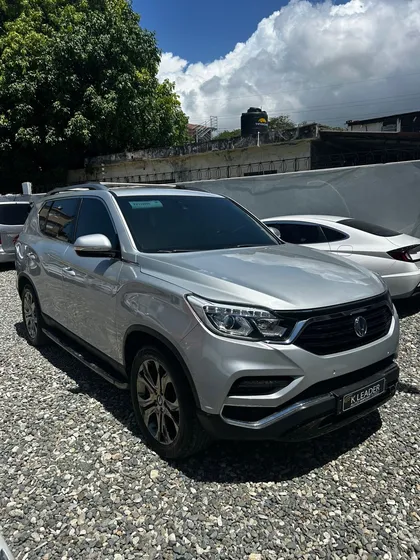 Rexton G4 Japonesa