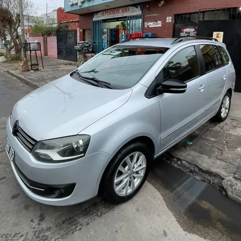 Volkswagen Suran 1.6 Imotion Highline