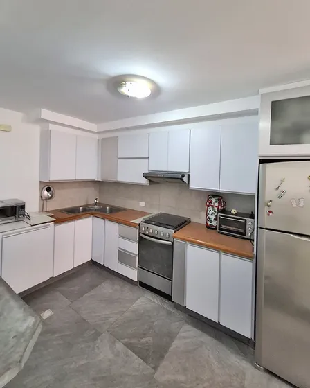 Venta Apto. Urb. Calicanto Piso Alto Maracay Aragua 