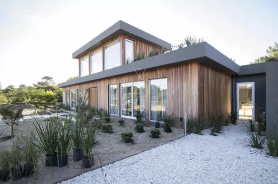Venta De Casa 4 Dormitorios En Suite En Laguna Escondida - José Ignacio, Dos Plantas. (lej11)