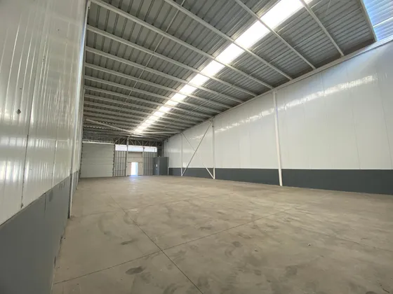 Bodega En Arriendo 300m2 Condominio Pudahuel. Sect Noviciado