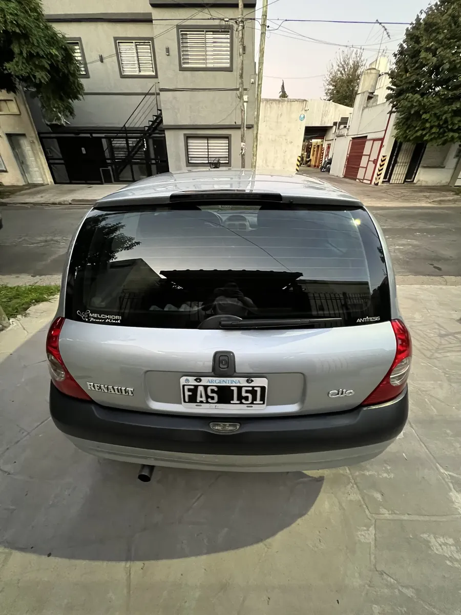 Renault Clio 1.6 Dynamique506859214015703043