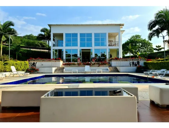 Venta De Casa Campestre En Santagueda
