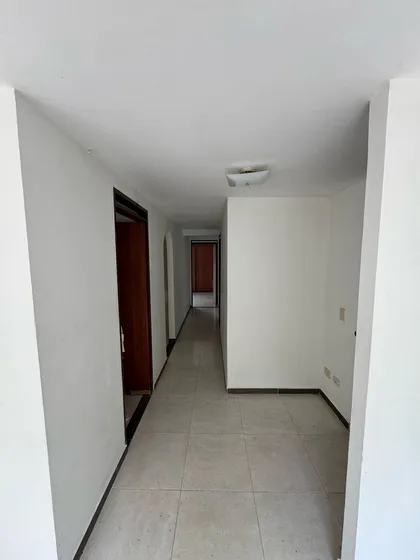 Apartamento En Venta En La Leonora (279061315).