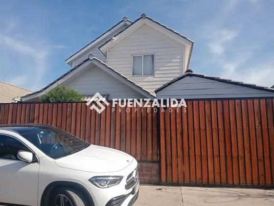 Venta Casa En Lampa, 6 Dormitorios, 2 Baños, Larapinta