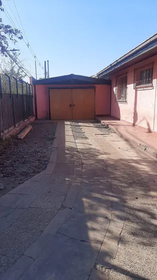Casa La Florida En Rojas Magallanes Con Ecuador