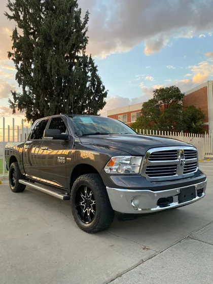 Dodge Ram 2500 Pickup Lujo 4x4 At