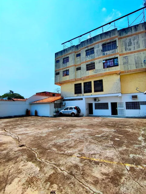 Casa Multifuncional En Venta Ubicado Av Ferrero Tamayo / Ym