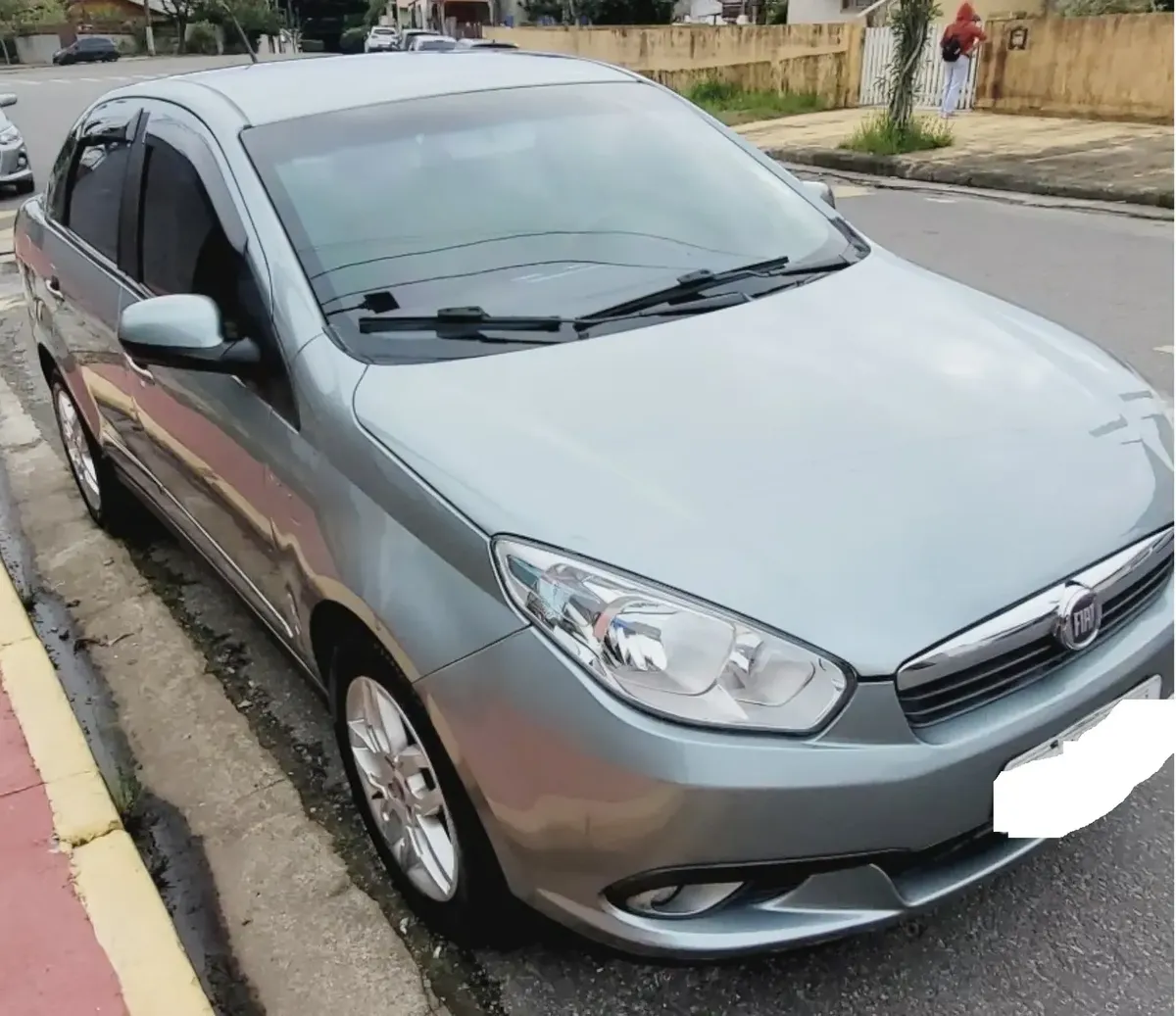 Fiat Grand Siena 2013 1.6 16v Essence Flex Dualogic 4p