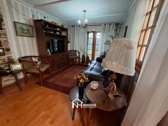 Casa En Venta De 5 Dorm. En Lo Prado