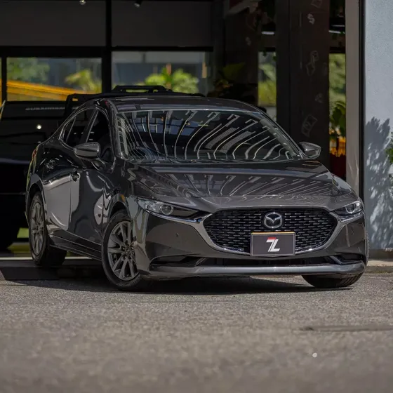 Mazda 3 Touring 2.0