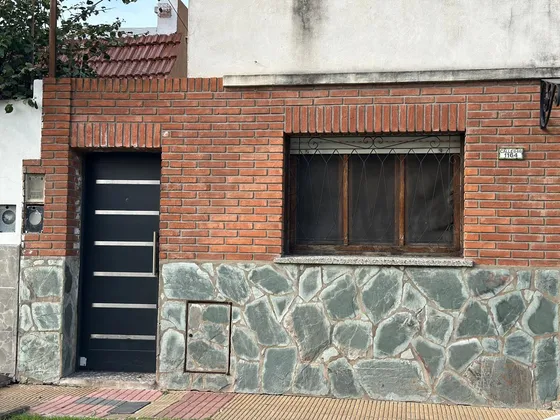 Casa Tipo Ph Dos Dormitorios.