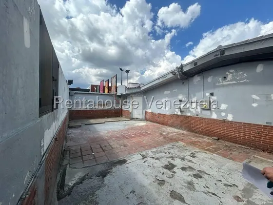 Local En Alquiler La Trinidad Mls #25-21193