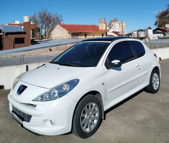 Peugeot 207 1.6 Feline 106cv
