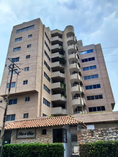 Apartamento En Alquiler Conjunto Residencial Olas Del Mar, Sector Playa Lido