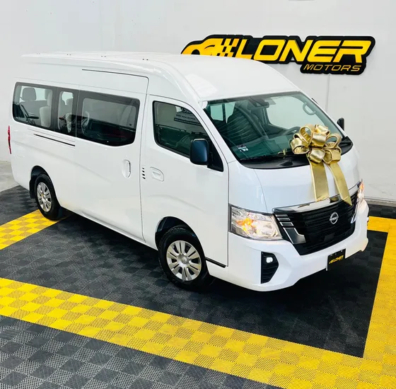 Nissan Urvan 2.5 15 Pas Amplia Aa Mt