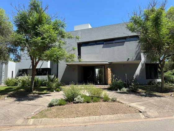 Venta Casa El Bosque 