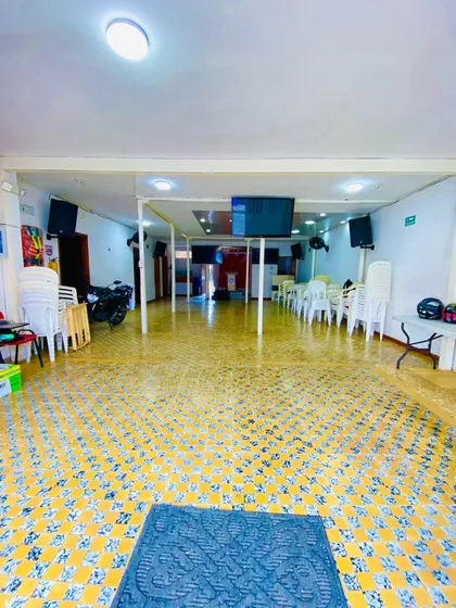 Vendo Casa Esquinera Barrio La Capilla En Dosquebradas, 330 Metros2