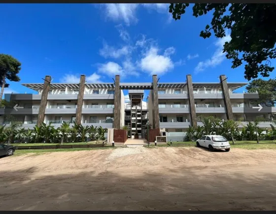 Venta De Departamento En Complejo Amarras ,pinamar  Oportunidad !