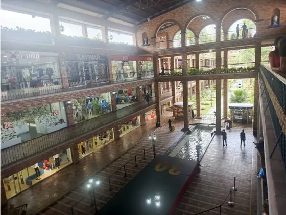 Local En Alquiler Centro Comercial La Cascada Carrizal