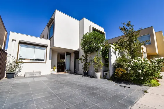 Casa En Venta De 3 Dorm 3 Baños 1 Estar .en Padre Hurtado