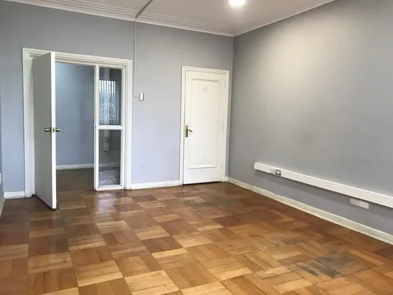 Oportunidad Comercial Piso Con 5 Oficinas Habilitadas