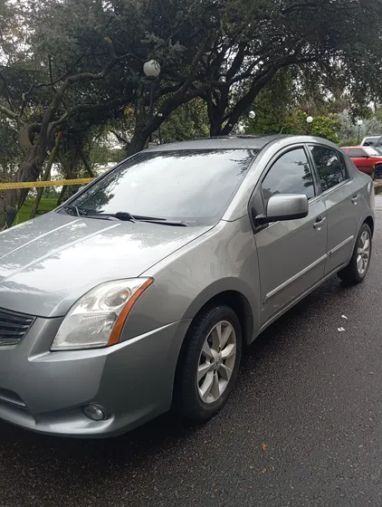 Nissan Sentra 2.0l