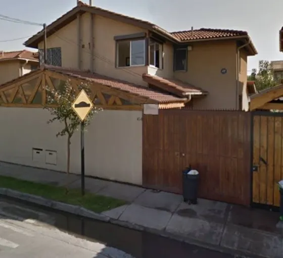 Casa 3 Habitaciones Con Patio Y 1 Estacionamiento Quilicura