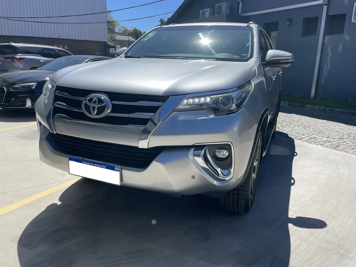Toyota SW4 SRX