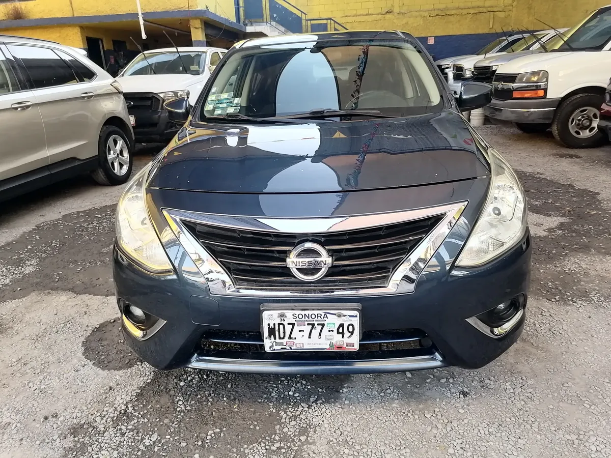 Nissan Versa 2015 1.6 Advance L4 At