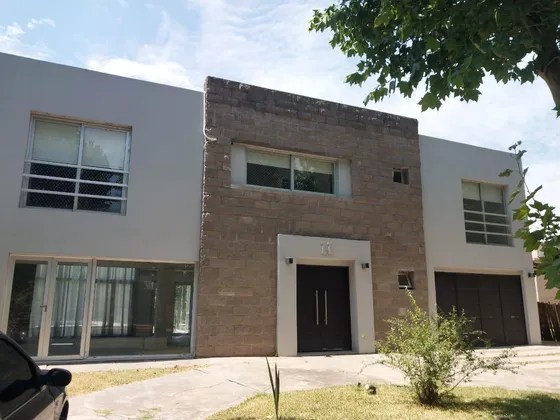 Casa En Venta Barrio El Recodo Bajada Tortugas Norte, Lote Central Apto Credito