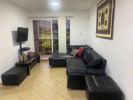 Apartamento En Residencias Montemayor-san Diego. Keivis V