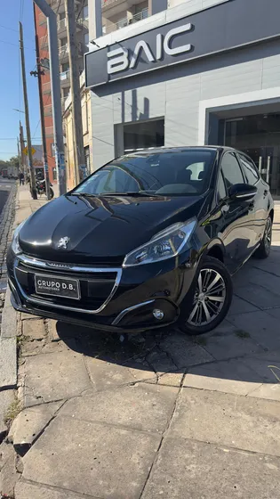 Peugeot 208 1.6 Feline