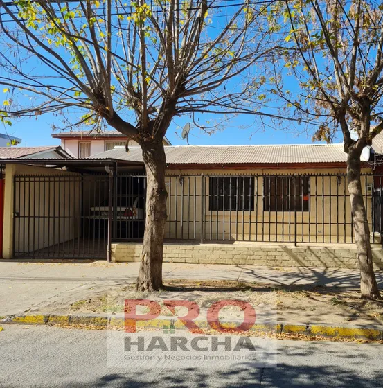 Casa En Avenida Principal De Graneros