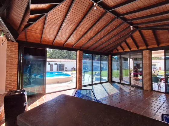 Ana El Kantar Y Gerson Gonzalez  Inzitu Realtors Venden Casa Vacaional En Res. Las Morochas Iv San Diego   Carabobo Venezuela 