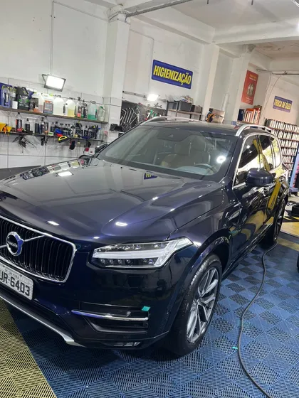 Volvo Xc90 2.0 T6 Momentum Drive-e 5p