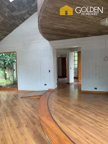 Casa En Reina Alta, Pasaje Cerrado