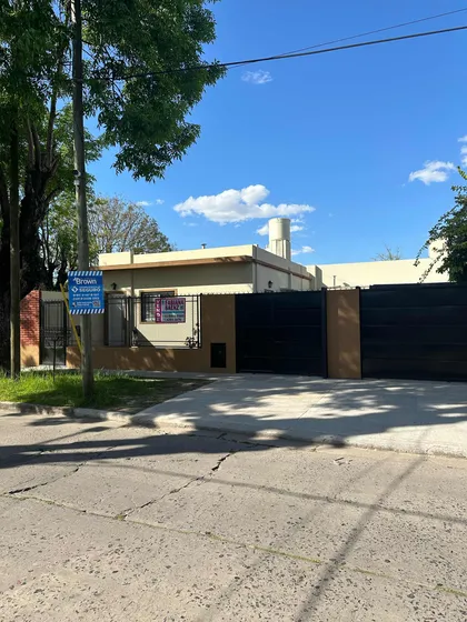 Casa A La Venta En Temperley Apta A Crédito