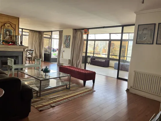 Departamento En Venta De 3 Dorm. En Las Condes