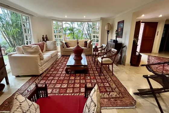 Casa En Venta En El Poblado. Cod V501353