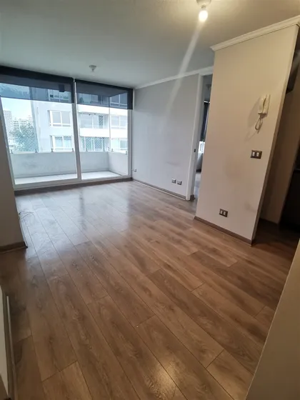 Departamento En Arriendo De 2 Dorm. En La Florida