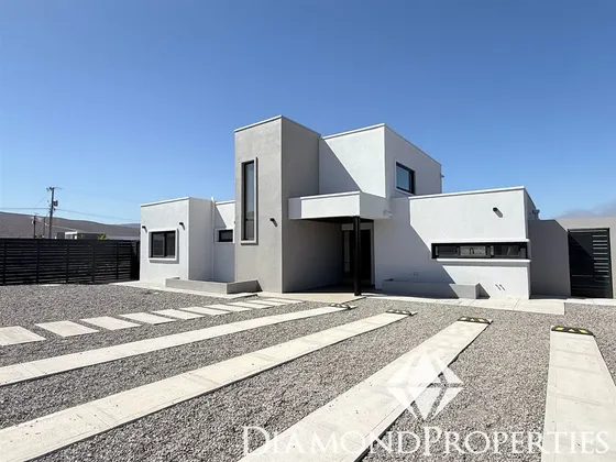 Vendo Casa Nueva En Serena Golf, Con Amplio Terreno