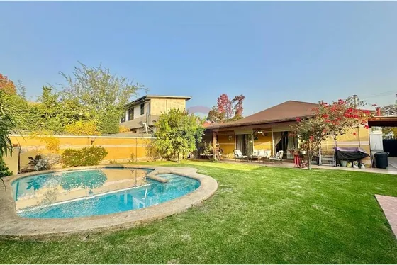 Amplia Casa Ñuñoa 4d Gran Jardin Y Piscina