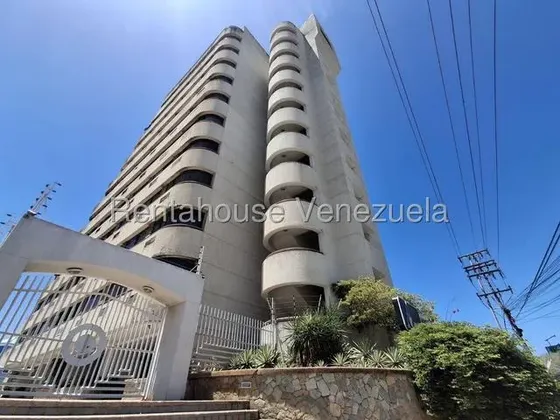 Emg Vende Apartamento Comodo En Zona De Av.bolivar Conjunto Paraiso, Isla De Margarita