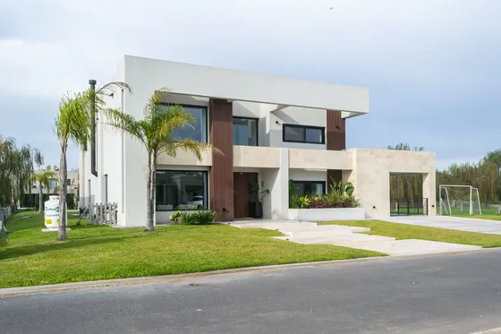 Venta Exclusiva Casa En San Eliseo Golf & Country 