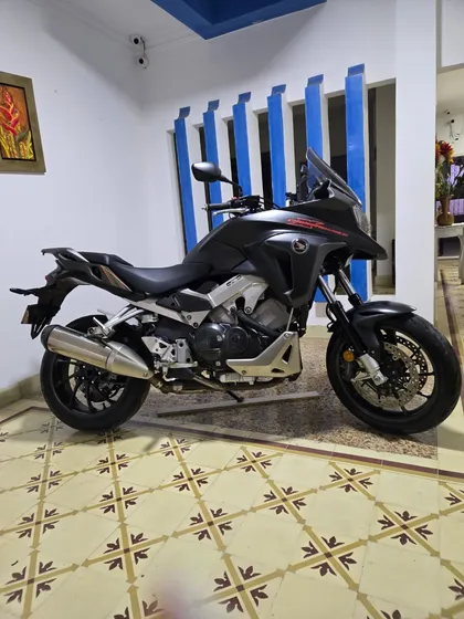 Honda  Vfr 800xf Crossrunner 2015 16.200km