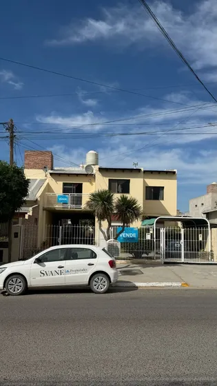 Casa En Venta Dorrego N°646 E/ Alvear Y Juan B. Justo Precio U$d230.000